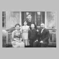 050-0047 Die Grosseltern John - Emma und Hugo mit ihren Kindern Harry, Erna und Richard .JPG